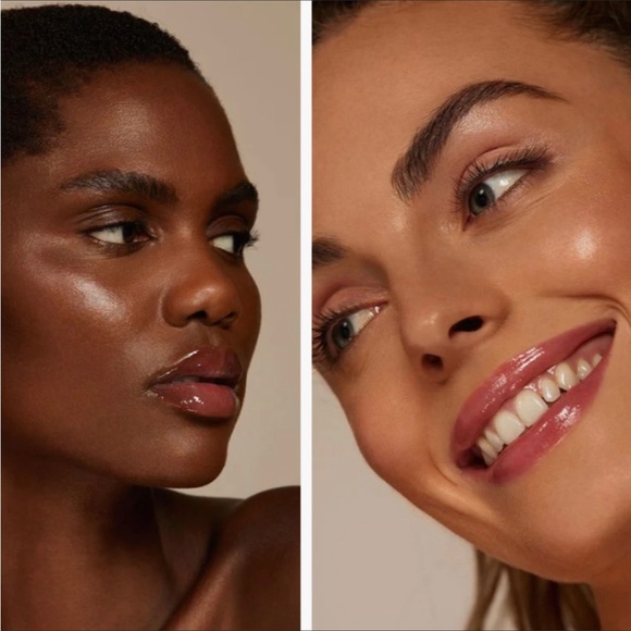 Cíate London Dewy Highlight Glossy Cheek Glow in Shade Dew Drop. - Picture 7 of 9